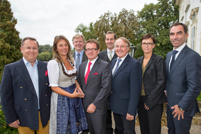 Gruppenfoto der Beiratsmitglieder am IfM Salzburg
